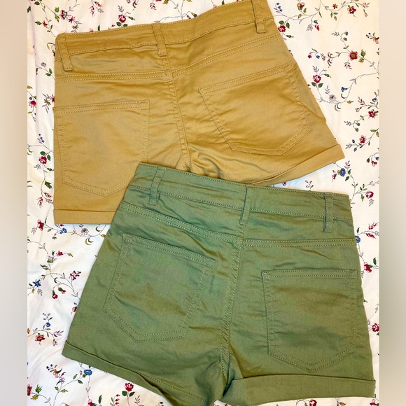 H&M Twill Shorts - 2 pack - Picture 3 of 3